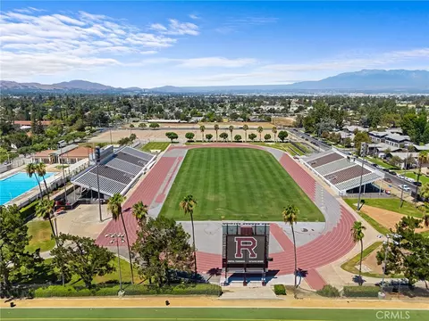 View/Area - 1269 Edwards St #12, Redlands, CA 92374 photo 5 of 7