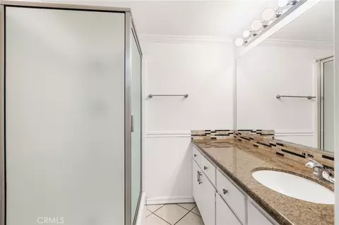 Bath - 1269 Edwards St #12, Redlands, CA 92374 photo 2 of 2