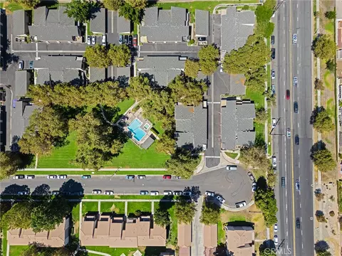 View/Area - 1269 Edwards St #12, Redlands, CA 92374 photo 4 of 7