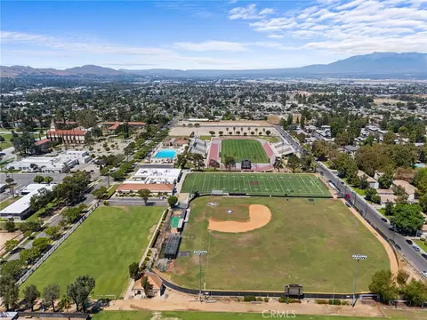 View/Area - 1269 Edwards St #12, Redlands, CA 92374 photo 6 of 7