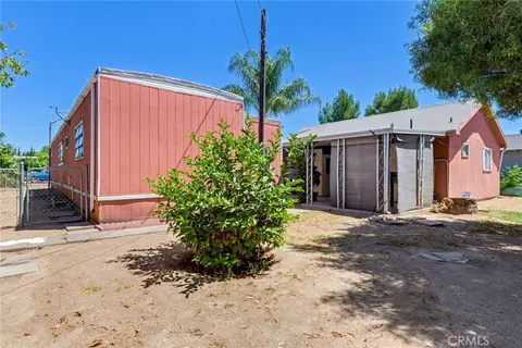 433 Diamond, Perris, CA 92571 photo 19