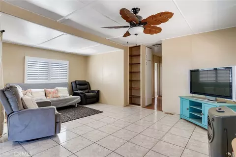 433 Diamond, Perris, CA 92571 photo 9