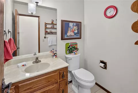 Bath - 35174 Ivy, Yucaipa, CA 92399 photo 5 of 5