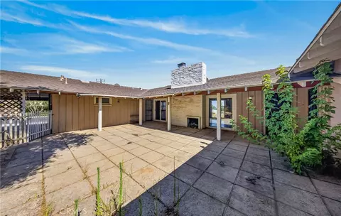 Exterior - 604 E Mariposa, Redlands, CA 92373 photo 3 of 5
