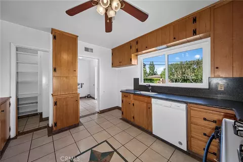 Kitchen - 604 E Mariposa, Redlands, CA 92373 photo 2 of 2
