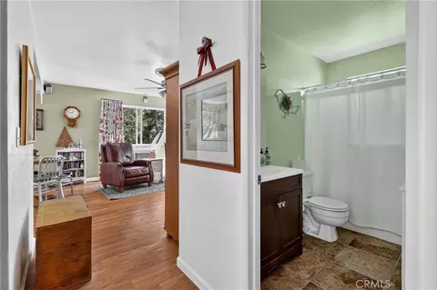 Entry Way - 1127 Yukon, Lake Arrowhead, CA 92352 photo 4 of 4