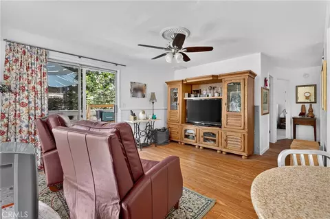 Living - 1127 Yukon, Lake Arrowhead, CA 92352 photo 6 of 6
