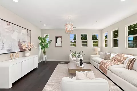 Living - 102 Score, Irvine, CA 92618 photo 3 of 4