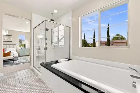 Bath - 102 Score, Irvine, CA 92618 photo 4 of 4