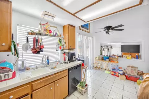 Kitchen - 7074 Sterling Ct, Rancho Cucamonga, CA 91701 photo 4 of 4