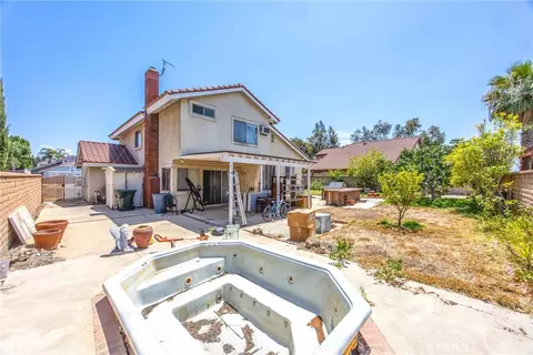 Exterior - 7074 Sterling Ct, Rancho Cucamonga, CA 91701 photo 7 of 10