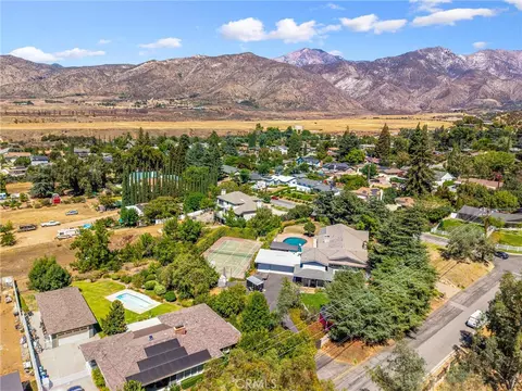 View/Area - 36268 Highland Ave, Yucaipa, CA 92399 photo 4 of 7