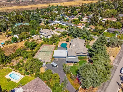 View/Area - 36268 Highland Ave, Yucaipa, CA 92399 photo 3 of 7
