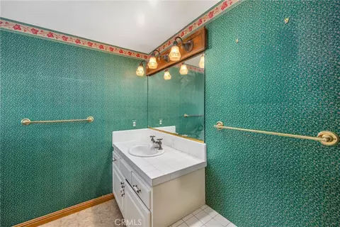 Bath - 36268 Highland Ave, Yucaipa, CA 92399 photo 6 of 6