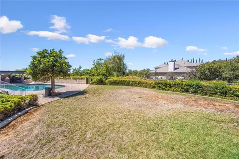Exterior - 36268 Highland Ave, Yucaipa, CA 92399 photo 16 of 20