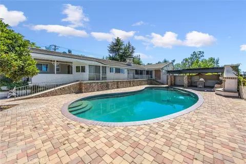 Exterior - 36268 Highland Ave, Yucaipa, CA 92399 photo 4 of 20