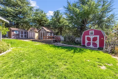 Exterior - 36268 Highland Ave, Yucaipa, CA 92399 photo 9 of 20