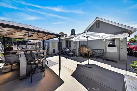 Exterior - 34336 Pecan Ave, Yucaipa, CA 92399 photo 6 of 9