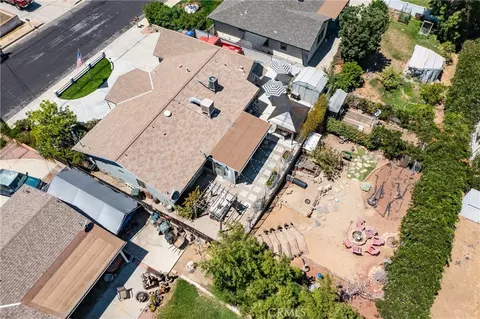 View/Area - 34336 Pecan Ave, Yucaipa, CA 92399 photo 3 of 6