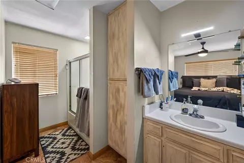 Bath - 34336 Pecan Ave, Yucaipa, CA 92399 photo 2 of 2