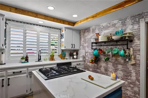 Kitchen - 34336 Pecan Ave, Yucaipa, CA 92399 photo 1 of 4
