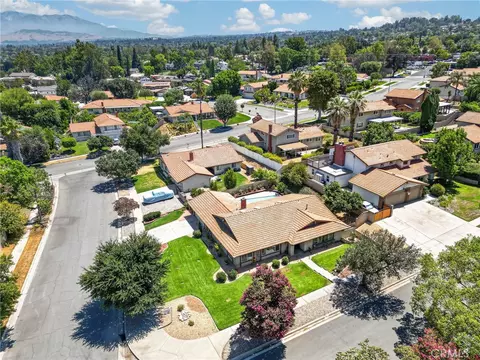 View/Area - 161 Channing St, Redlands, CA 92373 photo 6 of 7