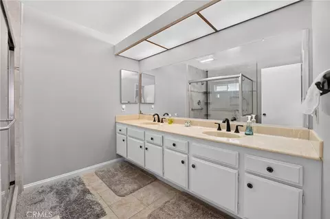 Bath - 161 Channing St, Redlands, CA 92373 photo 3 of 4