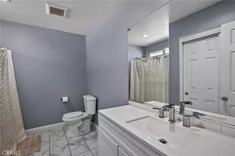 Bath - 11922 Bornite Ave, Hesperia, CA 92345 photo 1 of 2