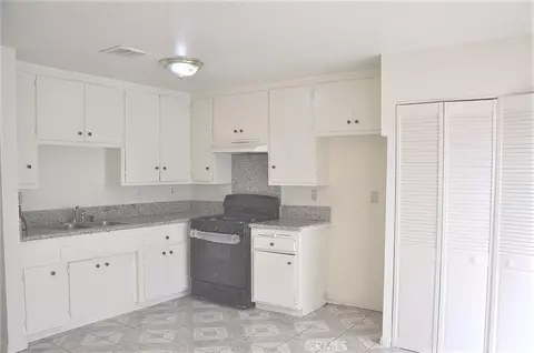 Kitchen - 688 5th, Azusa, CA 91702 photo 1 of 1