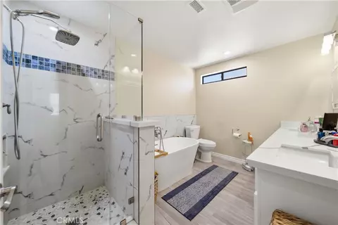 Bath - 14310 Choco Rd, Apple Valley, CA 92307 photo 7 of 7
