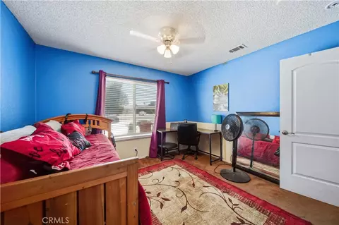Bedroom - 14310 Choco Rd, Apple Valley, CA 92307 photo 1 of 5