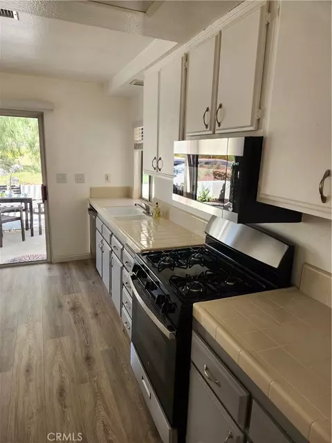 Kitchen - 832 Pine Vly, Banning, CA 92220 photo 1 of 1