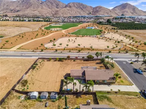 View/Area - 288 Carlin, Riverside, CA 92507 photo 4 of 6
