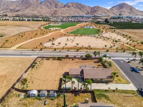 View/Area - 288 Carlin, Riverside, CA 92507 photo 4 of 6