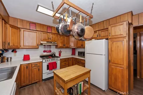 Kitchen - 1412 Malabar, Big Bear City, CA 92314 photo 1 of 3