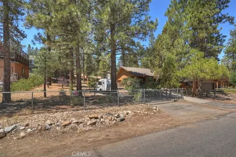 Exterior - 1412 Malabar, Big Bear City, CA 92314 photo 8 of 10