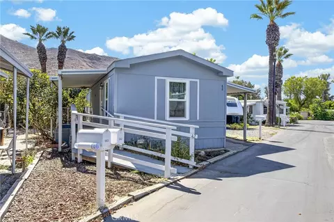 2751 Reche Cyn, Colton, CA 92324