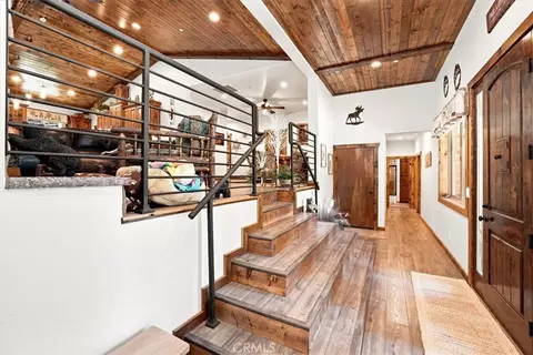 Entry Way - 734 Tehama, Big Bear Lake, CA 92315 photo 3 of 3