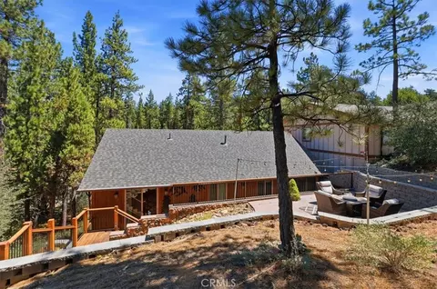 Exterior - 734 Tehama, Big Bear Lake, CA 92315 photo 7 of 10
