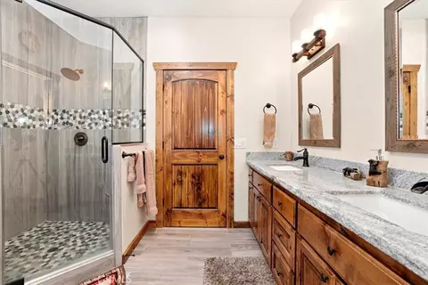 Bath - 734 Tehama, Big Bear Lake, CA 92315 photo 3 of 6