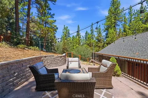 Exterior - 734 Tehama, Big Bear Lake, CA 92315 photo 6 of 10