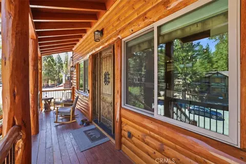 Exterior - 734 Tehama, Big Bear Lake, CA 92315 photo 3 of 10