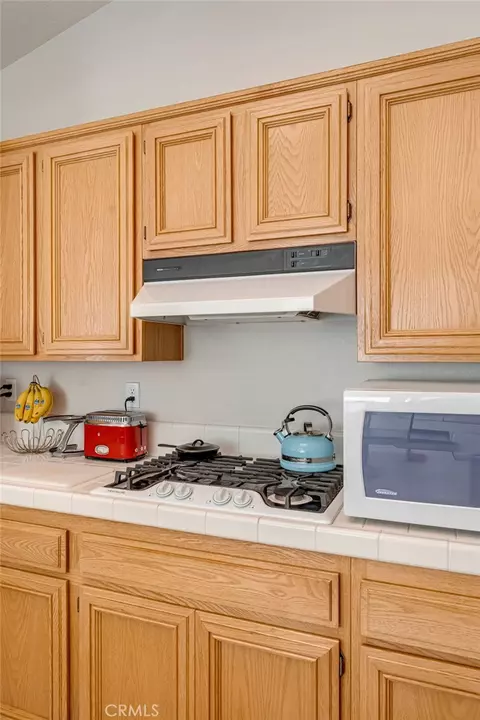 Kitchen - 19651 Ottawa Rd, Apple Valley, CA 92308 photo 3 of 3