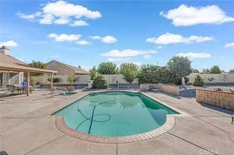 Exterior - 19651 Ottawa Rd, Apple Valley, CA 92308 photo 7 of 16