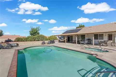Exterior - 19651 Ottawa Rd, Apple Valley, CA 92308 photo 9 of 16