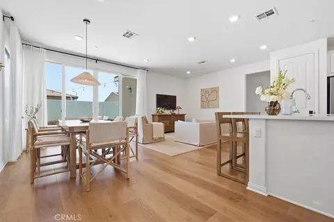 Entry Way - 2415 Wild Oak Ct, Perris, CA 92570 photo 4 of 9