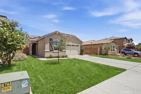 Exterior - 2415 Wild Oak Ct, Perris, CA 92570 photo 3 of 4