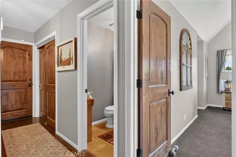 Entry Way - 26695 Modoc, Lake Arrowhead, CA 92352 photo 4 of 4