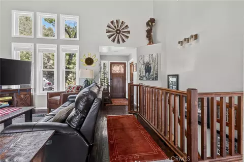 Entry Way - 26695 Modoc, Lake Arrowhead, CA 92352 photo 1 of 4