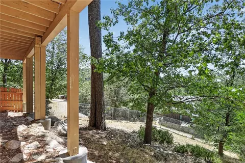 Exterior - 26695 Modoc, Lake Arrowhead, CA 92352 photo 11 of 13